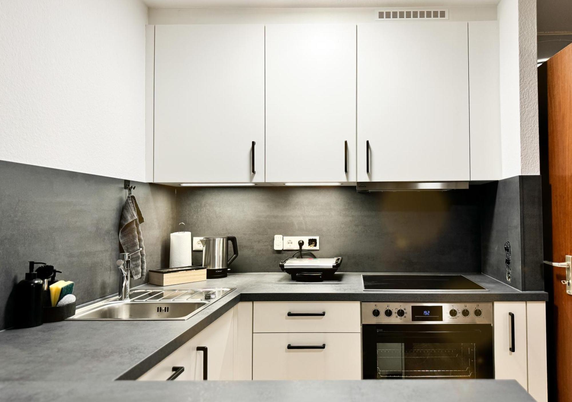 Modern Living In - Frieden Apartment *