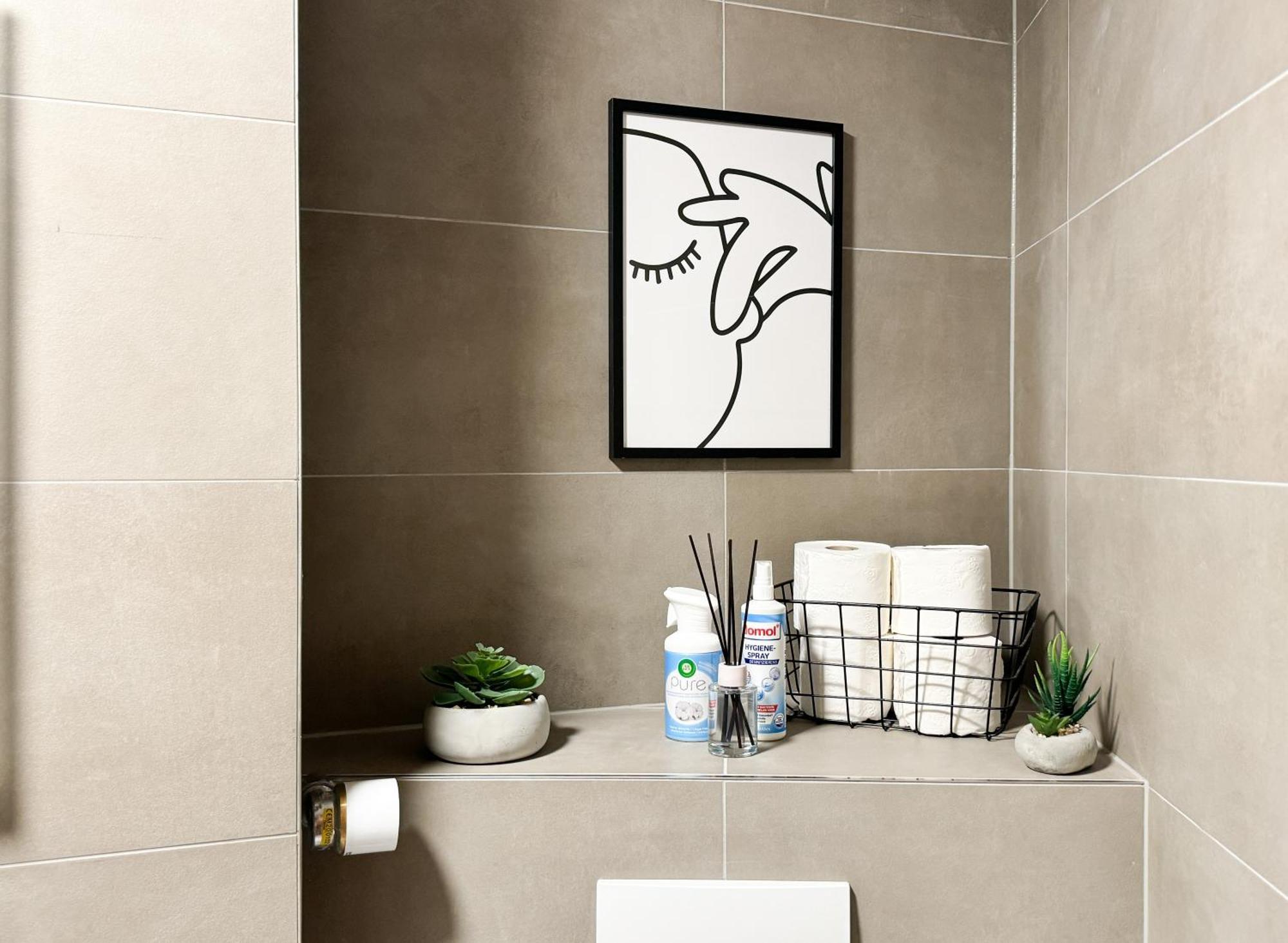 Modern Living In - Frieden *